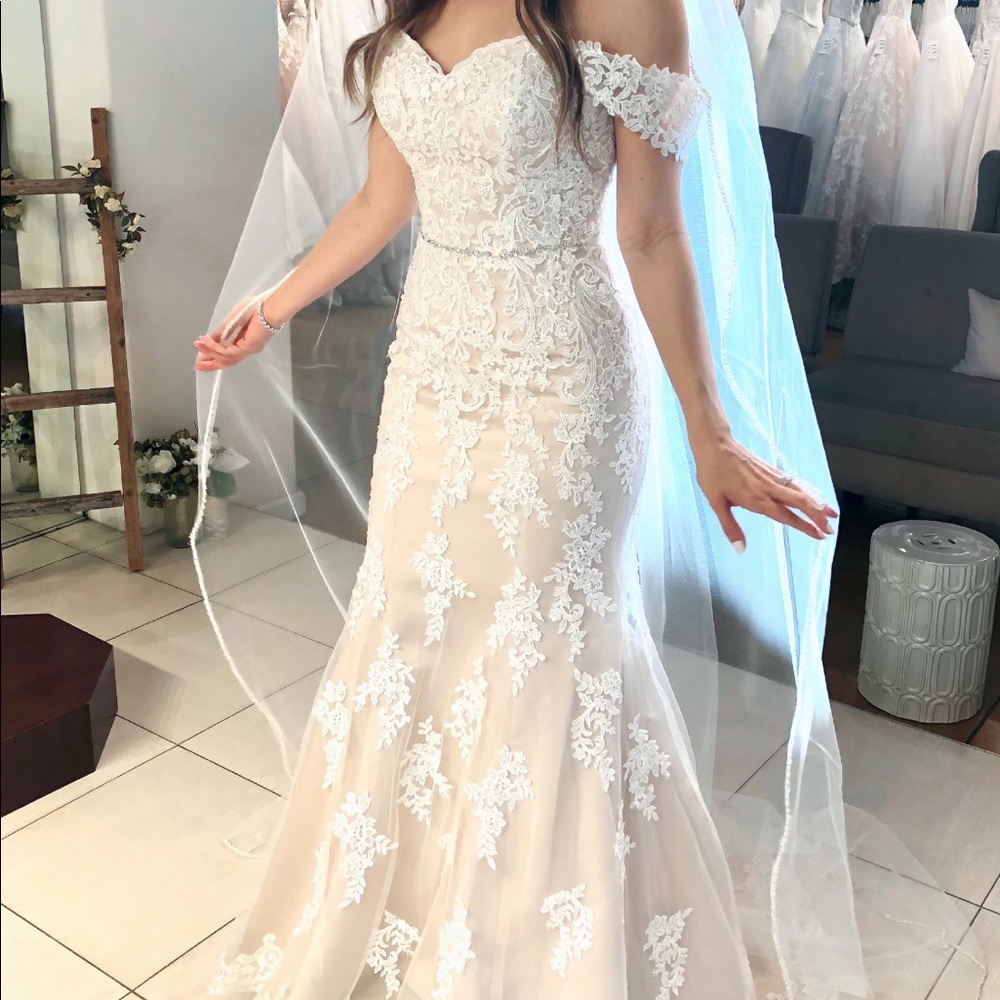 Luv Bridal Wedding Dress